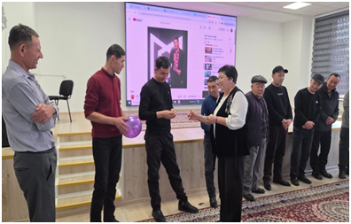 «ӘКЕ – ОТБАСЫНЫҢ ТІРЕГІ» әкелермен кездесу